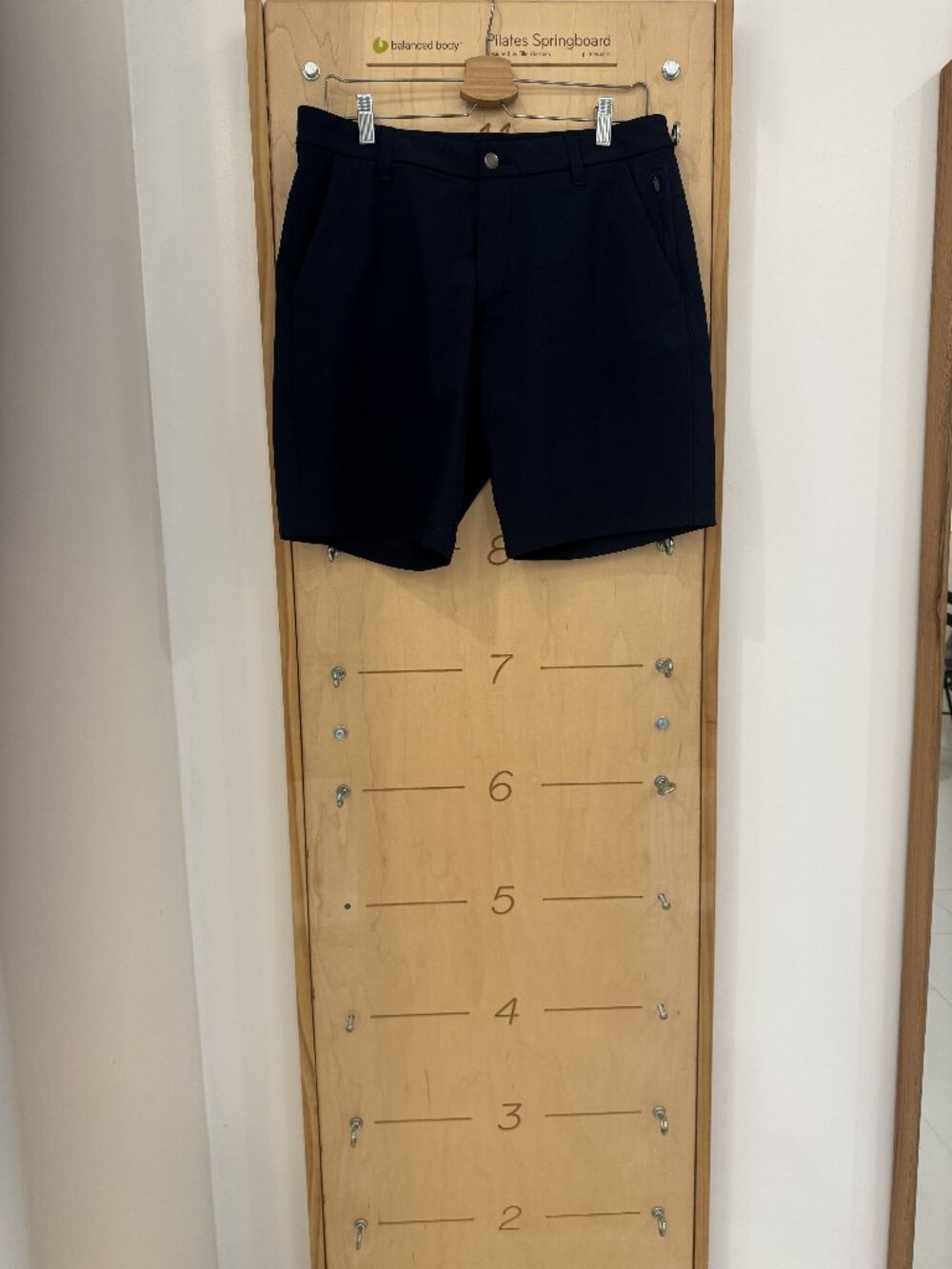 *Commission Classic-Fit Short 9" Warpstreme – Size 32 – True Navt